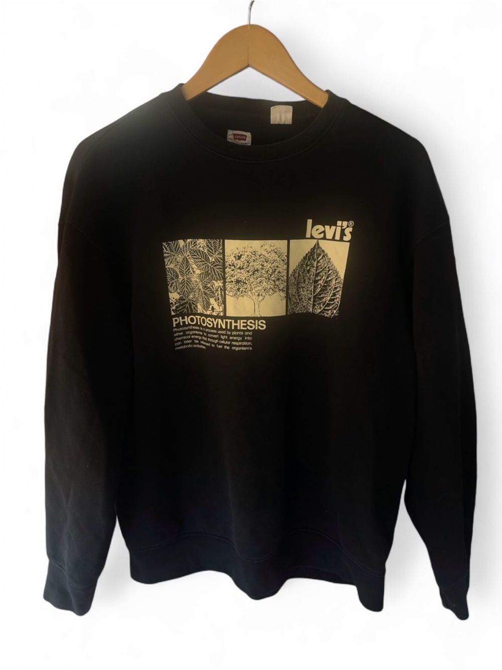 Levi's Black Crewneck Sweatshirt Cream 'Photosynthesis' Graphic SIZE MEDIUM